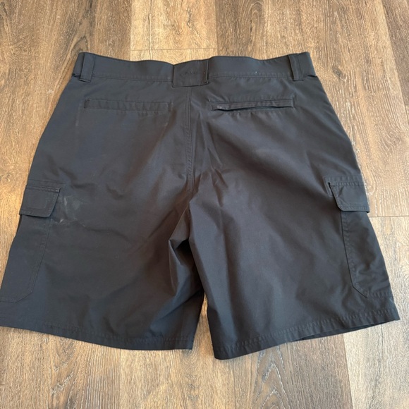 Orvis Shorts. Men’s size 36. Black. - Picture 6 of 9